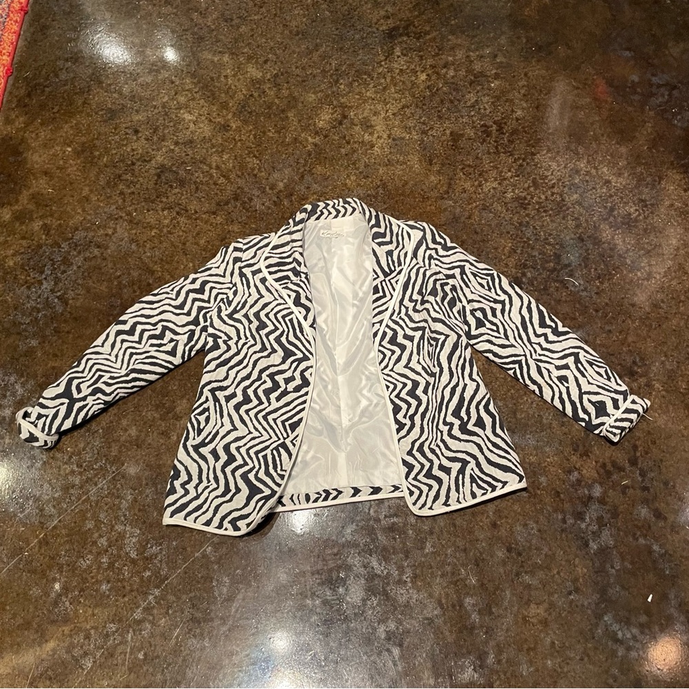 Vintage Black and White Patterned Blazer